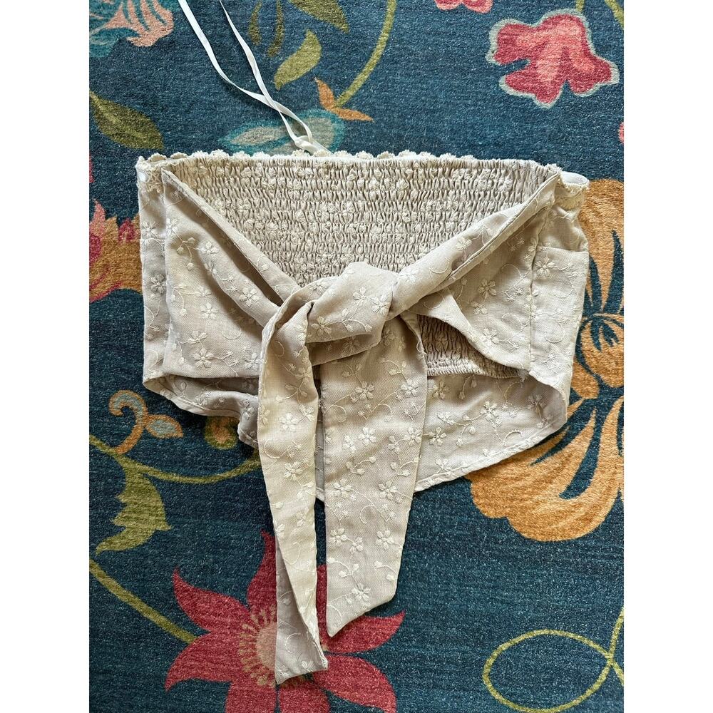NWOT Altar'd State Strapless Embroidered Hankerchief Tank Size Medium - Picture 2 of 4